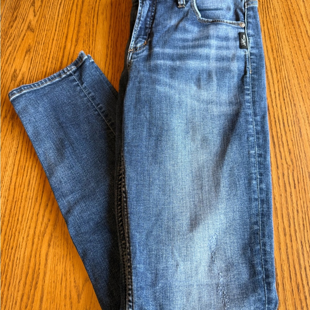 Silver Jeans Avery Slim Straight Blue Denim